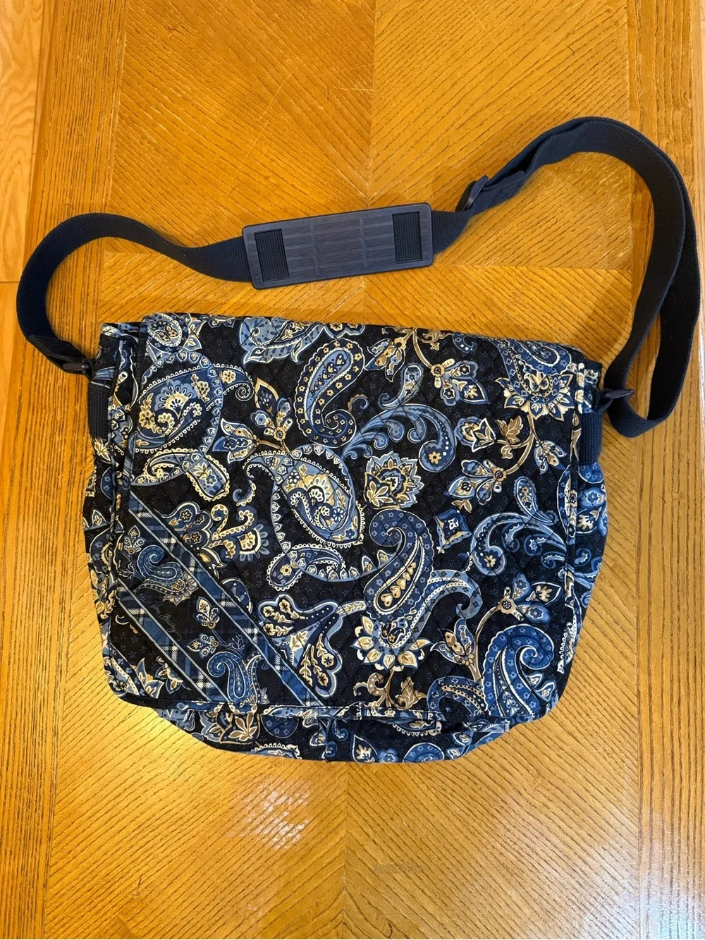 Vera Bradley Navy and Light Blue Paisley Messenger Bag